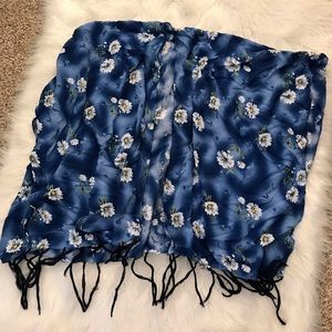 open front top/cover up blue with all over daisy floral print Fringe Beachy